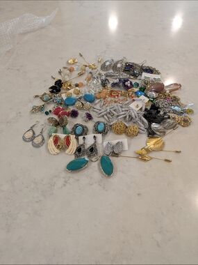 Mixed Jewelry. Set Of 55. Earrings - 33 Pairs, Stic Pin -16pcs, 4-neck. 2-bracle